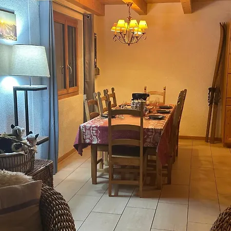 Alpilles - Familial, Recent, Equipe シャレー *