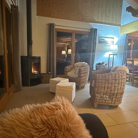 Alpilles - Familial, Recent, Equipe Chalet Chamoson